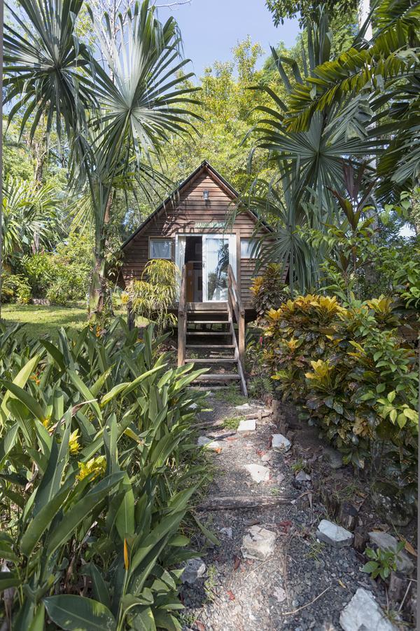 Hotel Hacienda Tijax Jungle Logde Rio Dulce Town Buitenkant foto